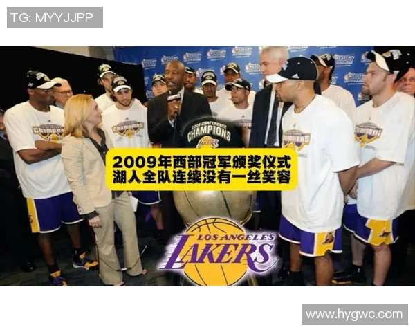 科比领衔湖人对决掘金的经典战役回顾与精彩瞬间分析